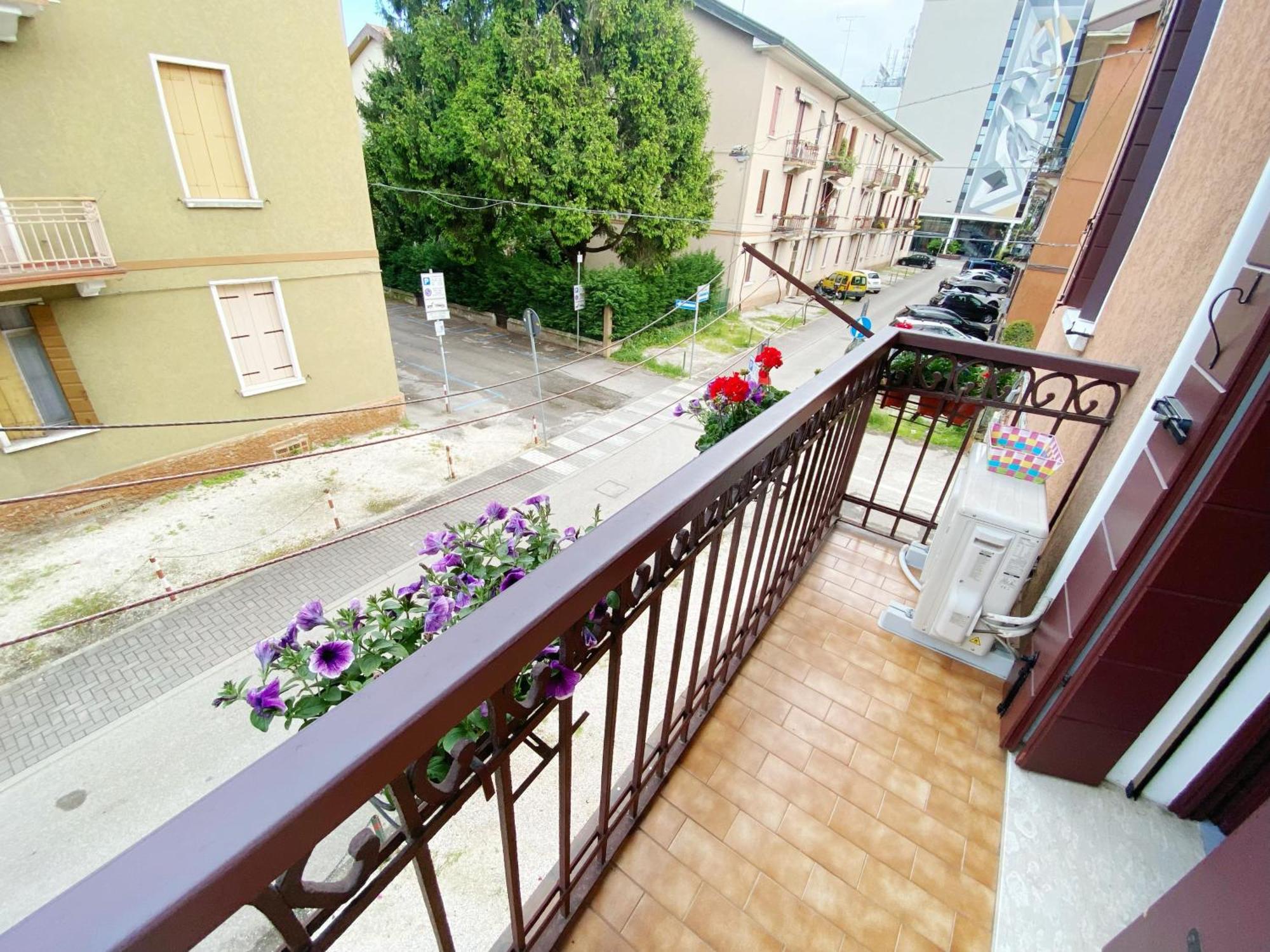 Gris Apartment: Venice Местре Екстериор снимка